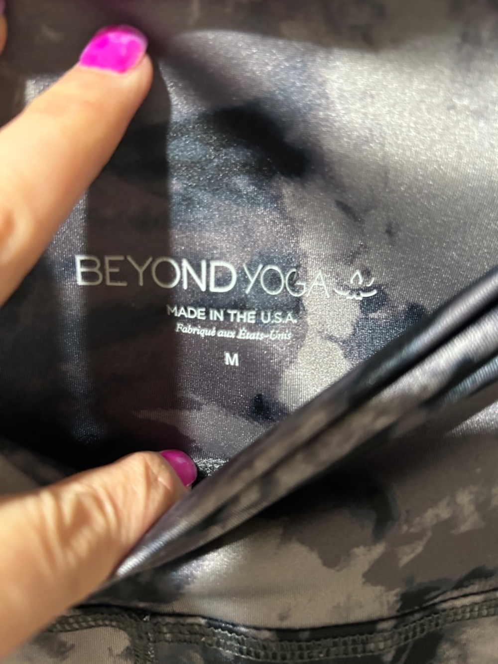 Beyond Yoga Luxe High Waisted Gray Cosmic Midi Legging - Picture 4 of 6